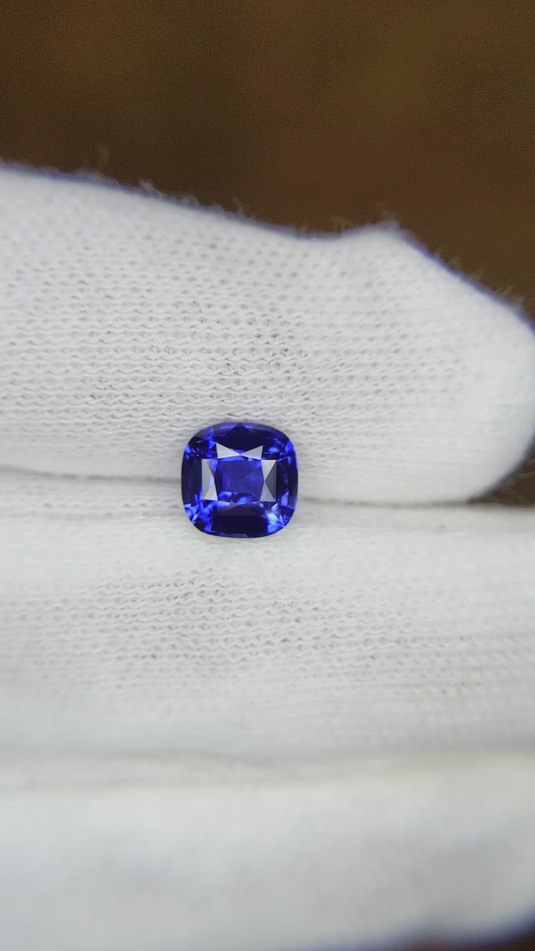 1.58 Ct. Blue Sapphire from Ceylon (Sri Lanka) Size Video