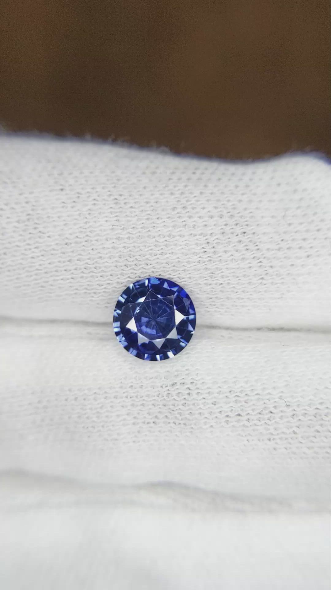 1.55 Ct. Blue Sapphire from Ceylon (Sri Lanka) Size Video