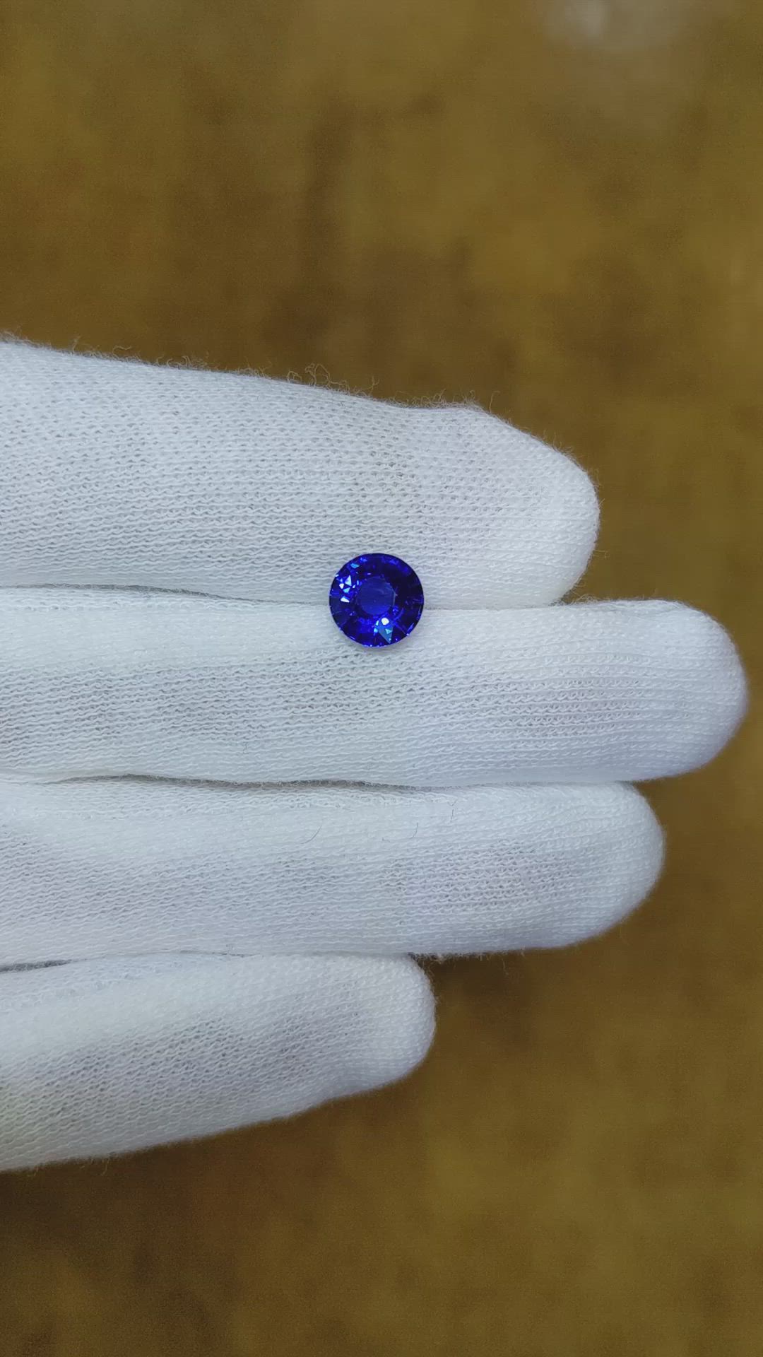 1.61 Ct. Blue Sapphire from Ceylon (Sri Lanka) Size Video