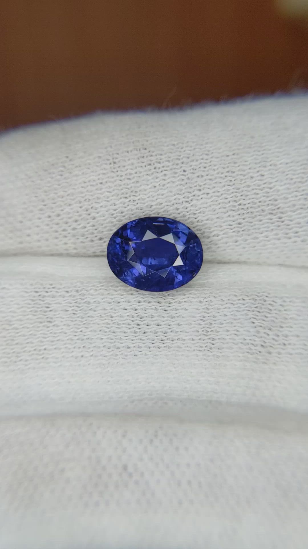 3.14 Ct. Color Change Sapphire from Ceylon (Sri Lanka) Size Video