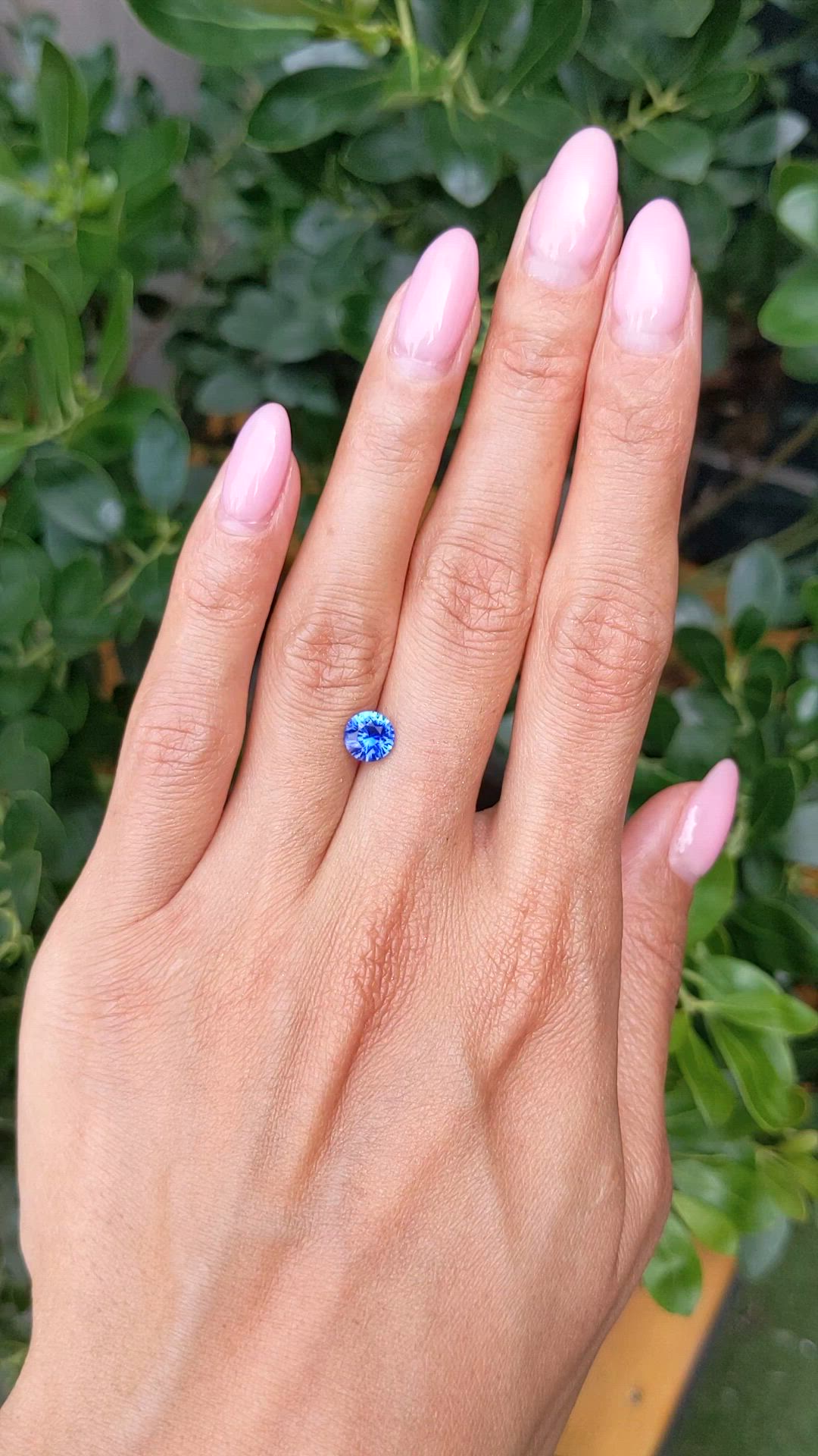 1.34 Ct. Blue Sapphire from Ceylon (Sri Lanka) Size Video