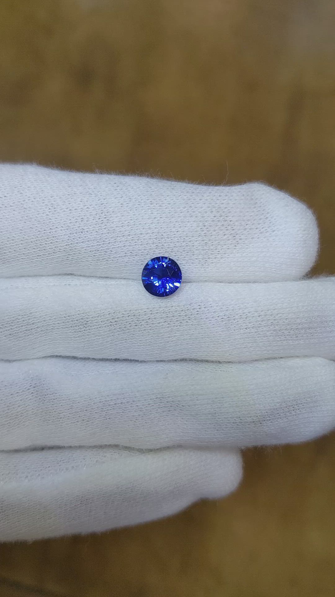 1.34 Ct. Blue Sapphire from Ceylon (Sri Lanka) Size Video