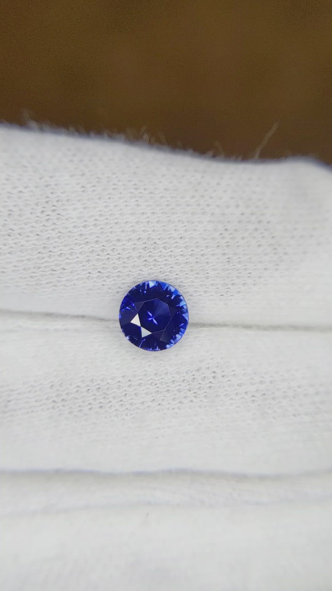1.34 Ct. Blue Sapphire from Ceylon (Sri Lanka) Size Video