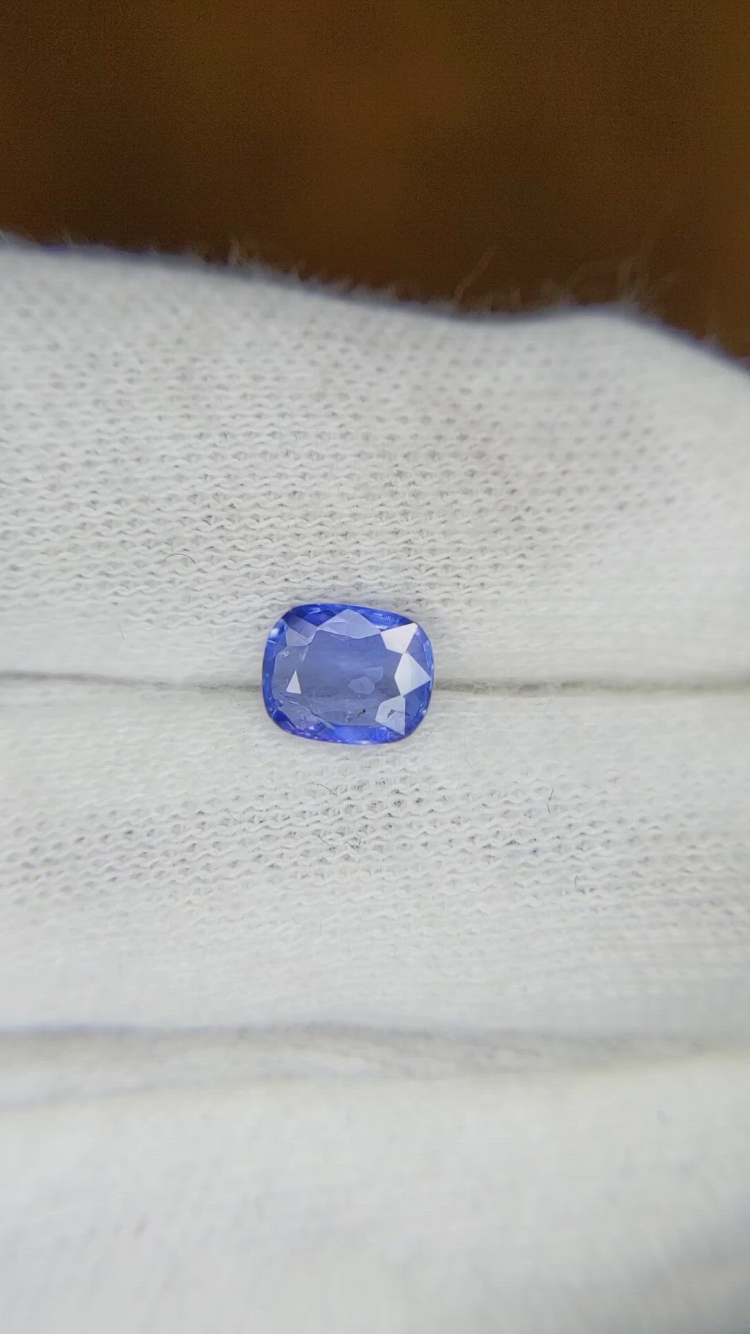 0.95 Ct. Blue Sapphire from Ceylon (Sri Lanka) Size Video