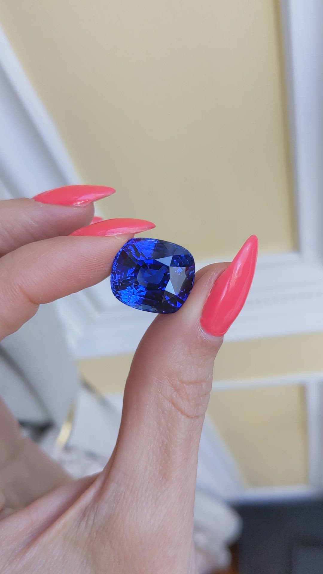 23.24 Ct. Blue Sapphire from Ceylon (Sri Lanka) Size Video