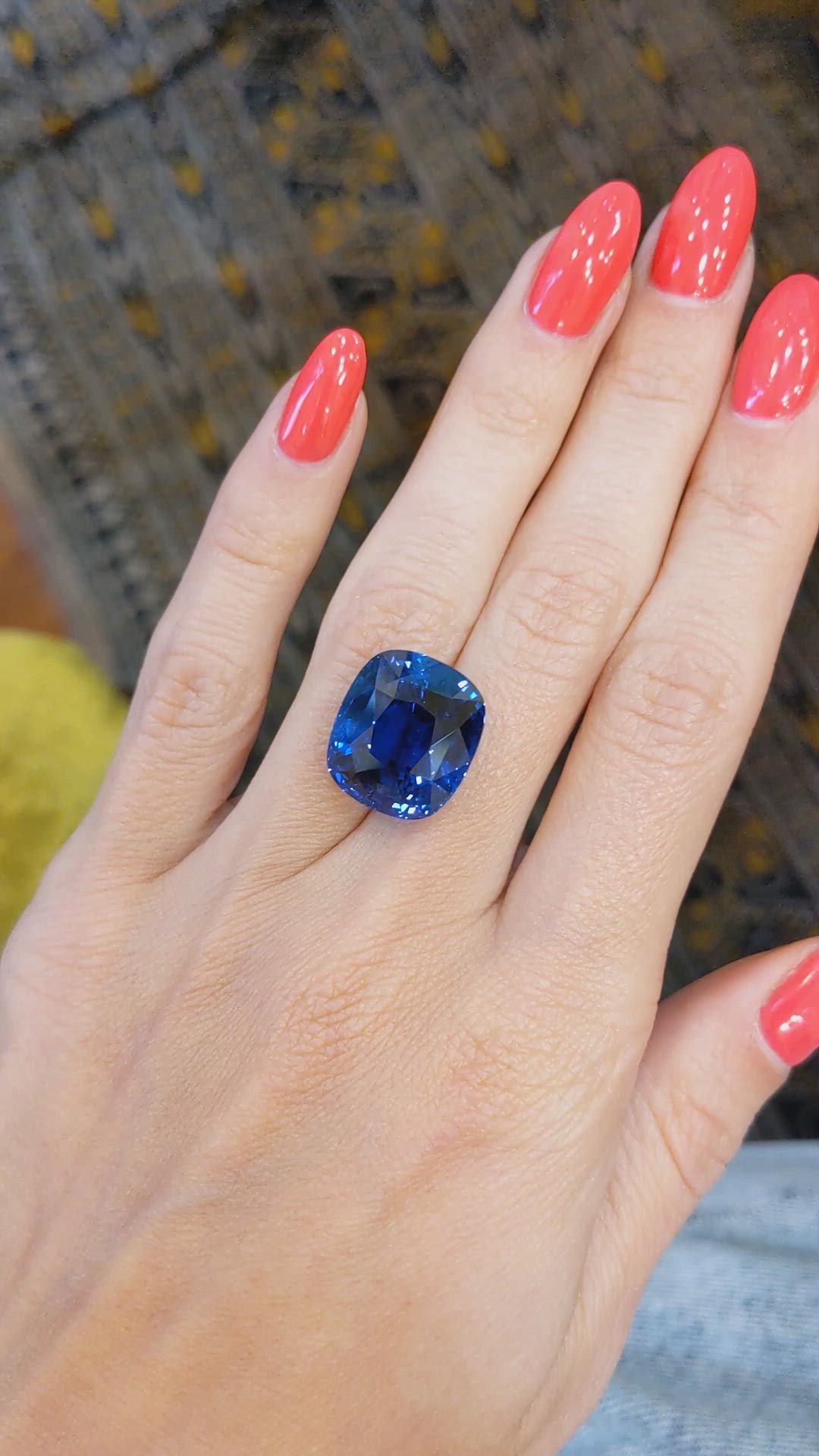 23.24 Ct. Blue Sapphire from Ceylon (Sri Lanka) Size Video