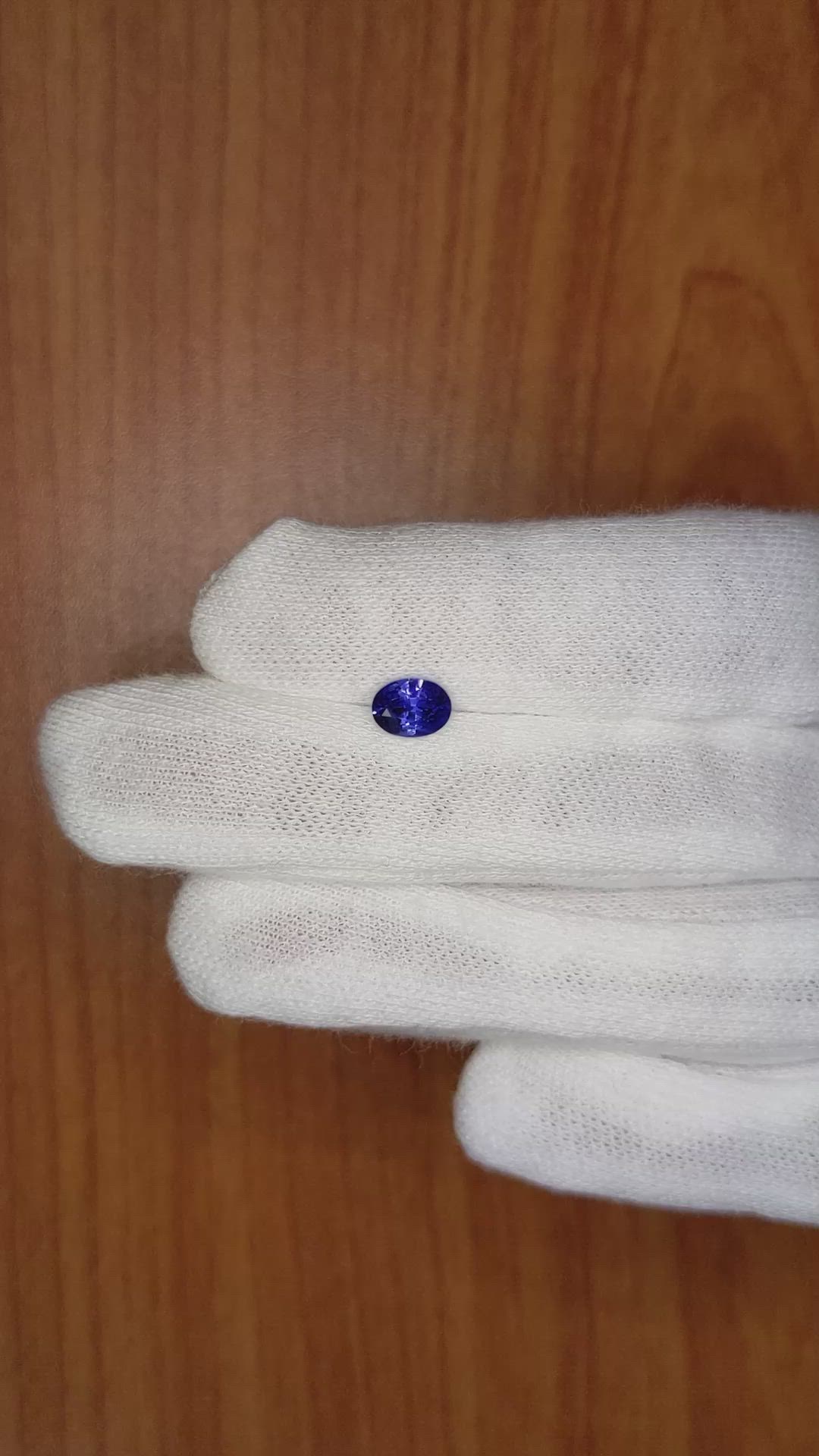 1.02 Ct. Blue Sapphire from Ceylon (Sri Lanka) Size Video