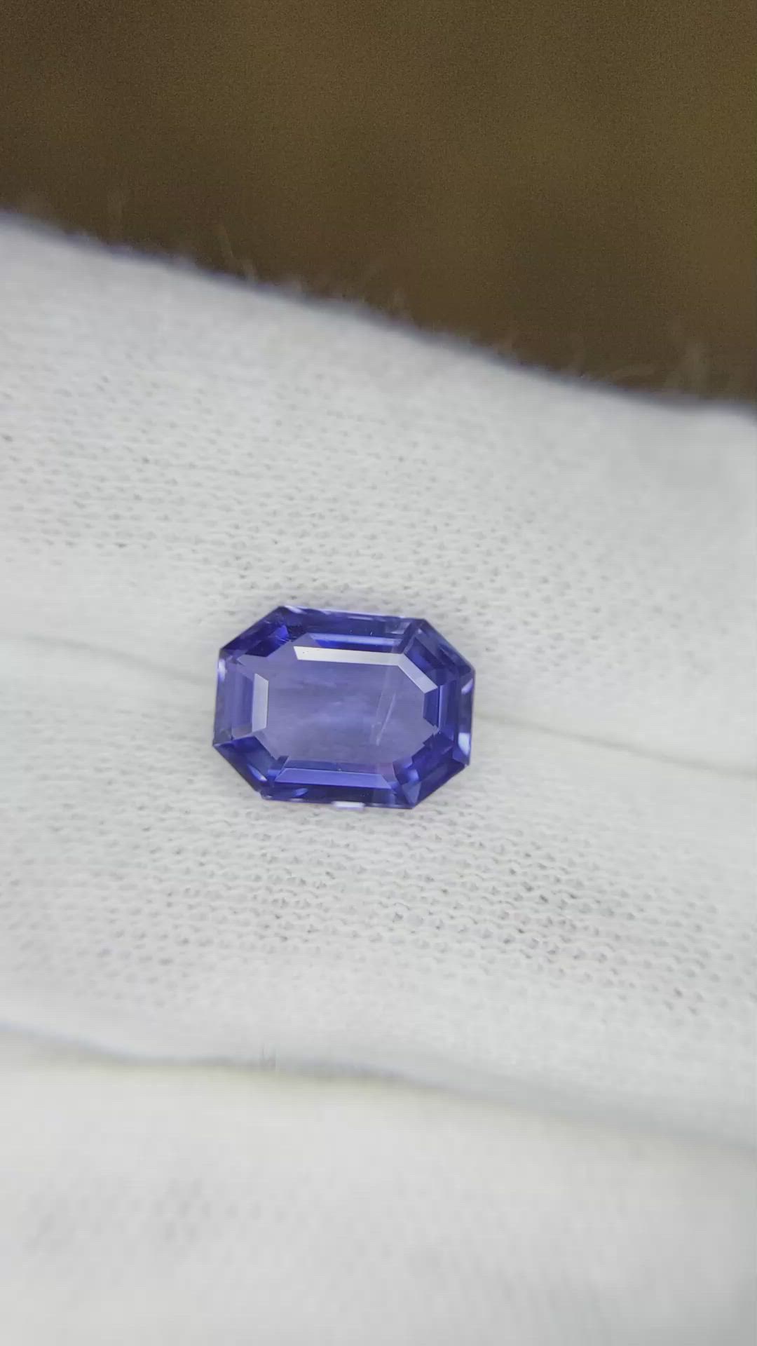 3.65 Ct. Blue Sapphire from Ceylon (Sri Lanka) Size Video