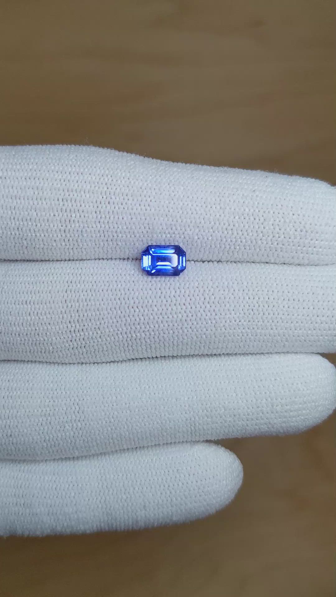 1.24 Ct. Blue Sapphire from Ceylon (Sri Lanka) Size Video