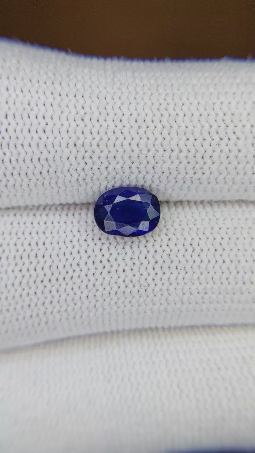 1.40 Ct. Blue Sapphire from Ceylon (Sri Lanka) Size Video