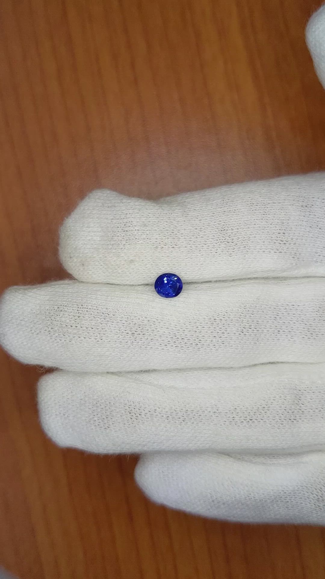0.56 Ct. Blue Sapphire from Ceylon (Sri Lanka) Size Video