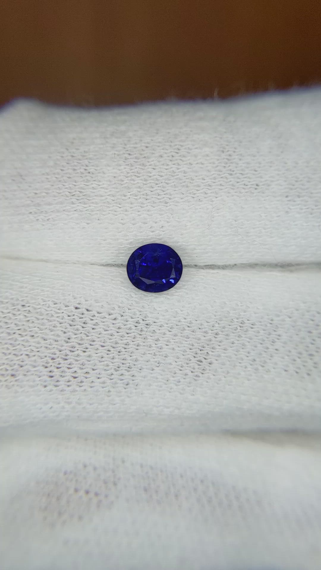 0.66 Ct. Blue Sapphire from Ceylon (Sri Lanka) Size Video