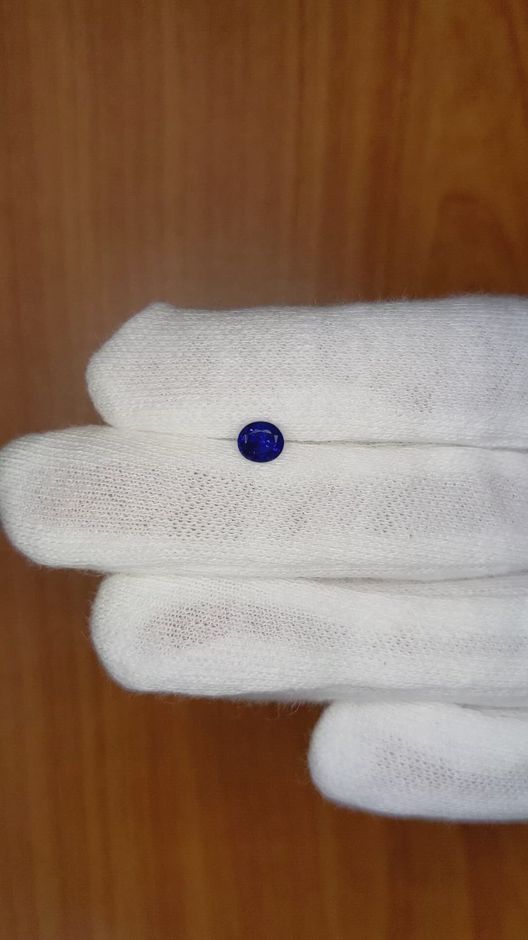 0.66 Ct. Blue Sapphire from Ceylon (Sri Lanka) Size Video