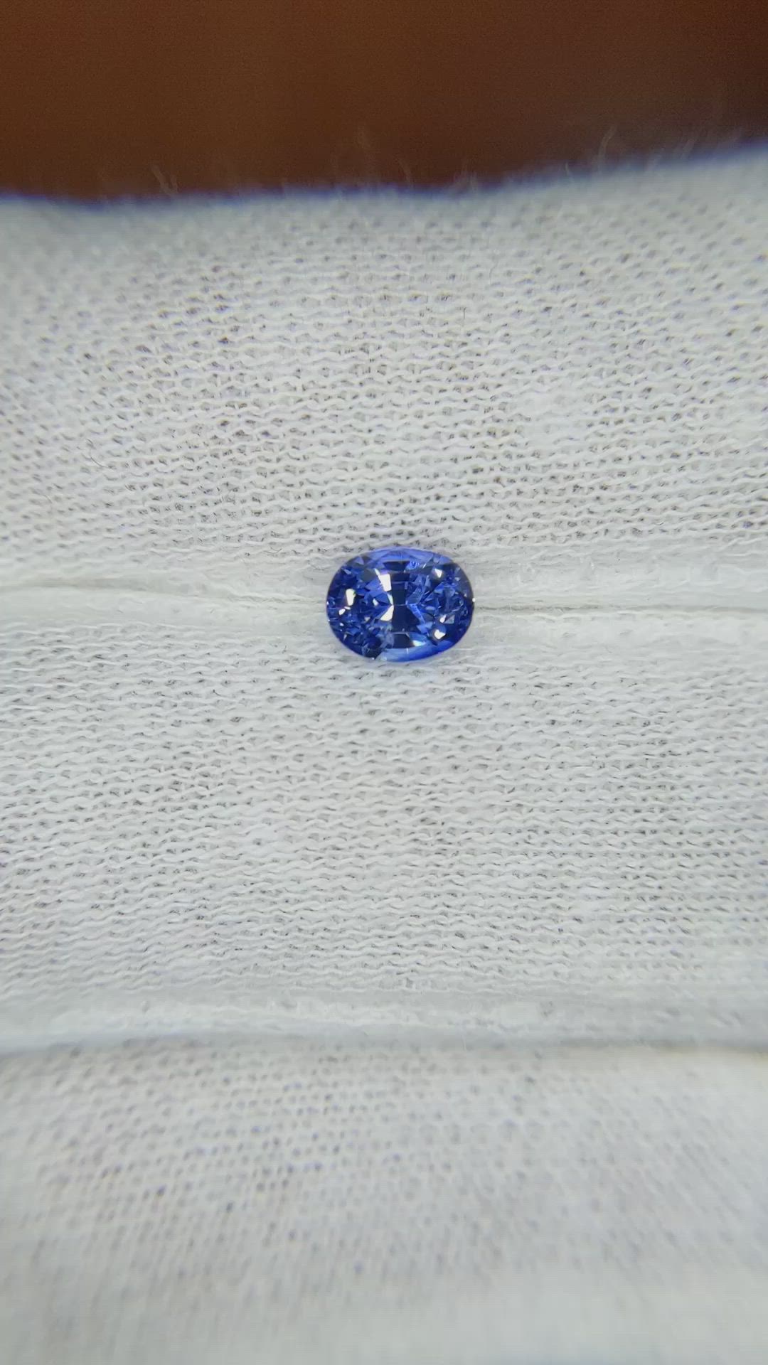 0.74 Ct. Blue Sapphire from Ceylon (Sri Lanka) Size Video