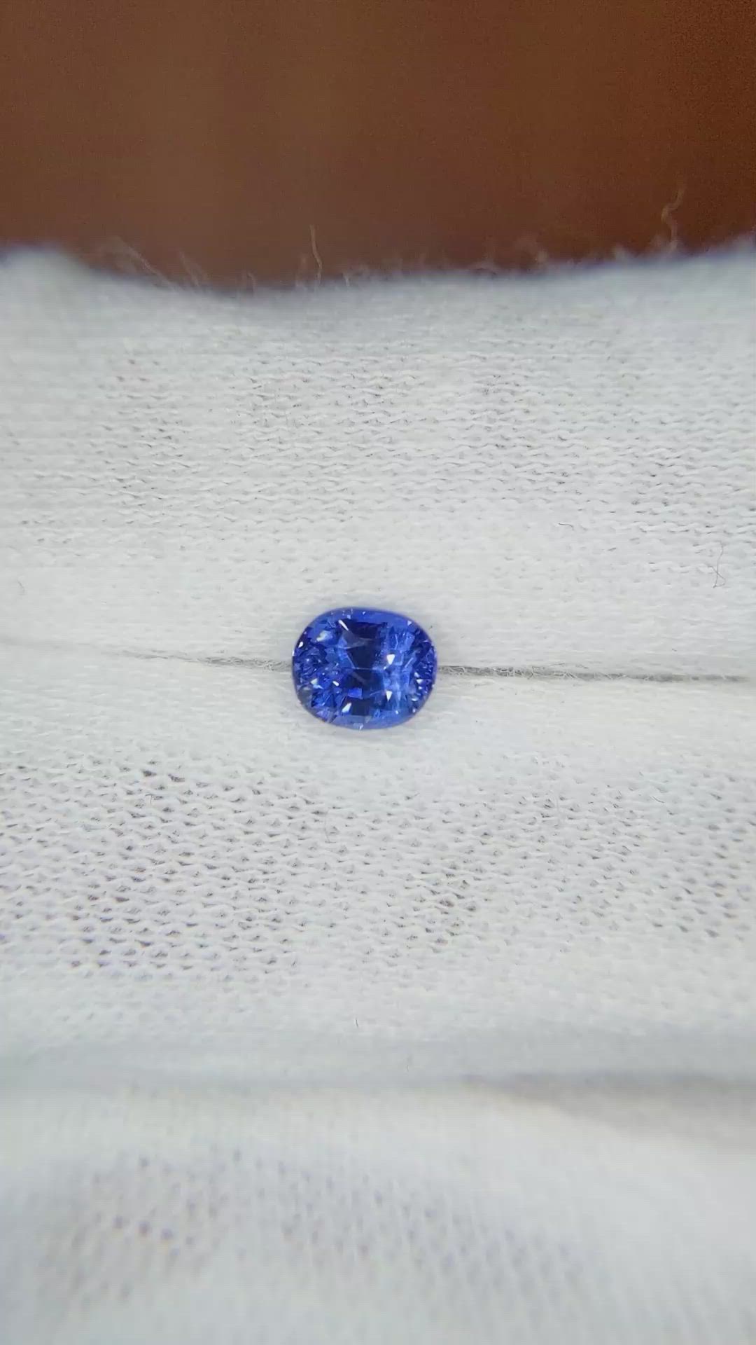 0.80 Ct. Blue Sapphire from Ceylon (Sri Lanka) Size Video