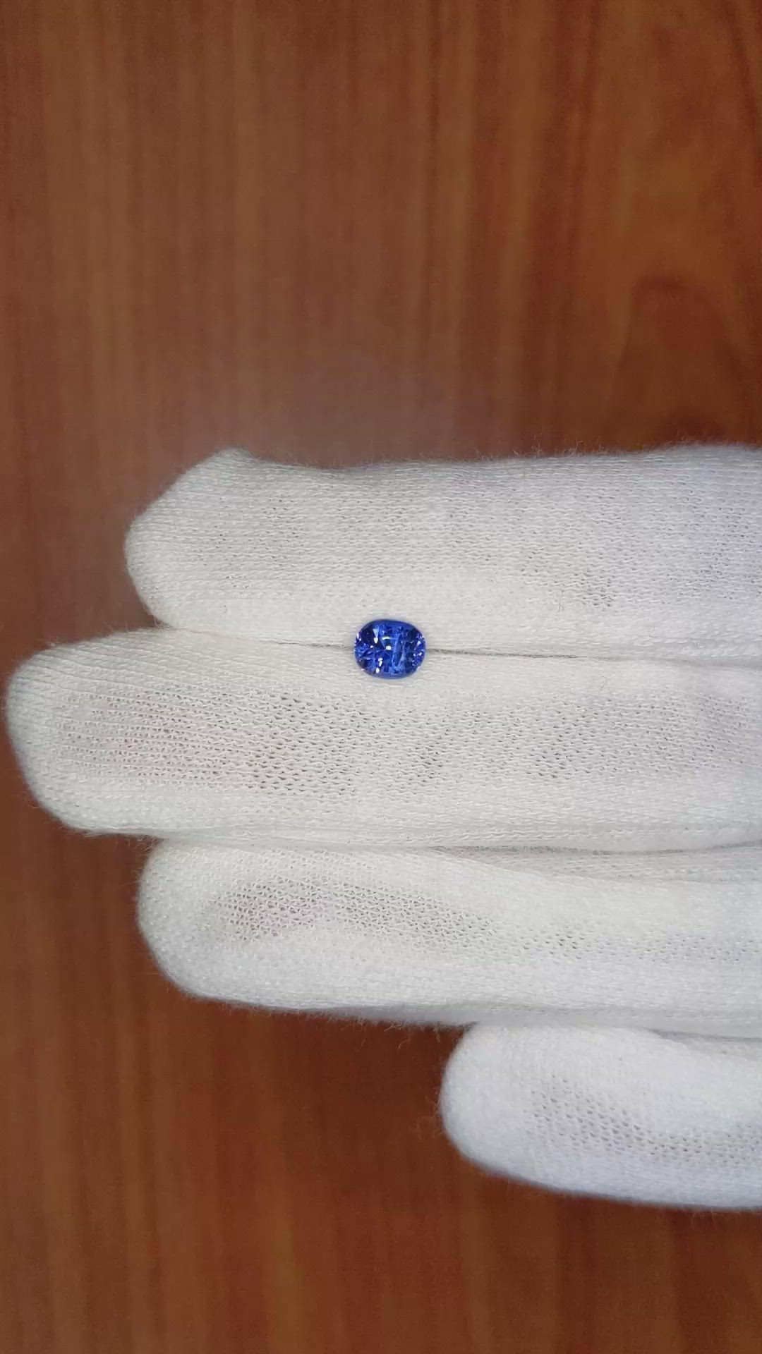 0.80 Ct. Blue Sapphire from Ceylon (Sri Lanka) Size Video