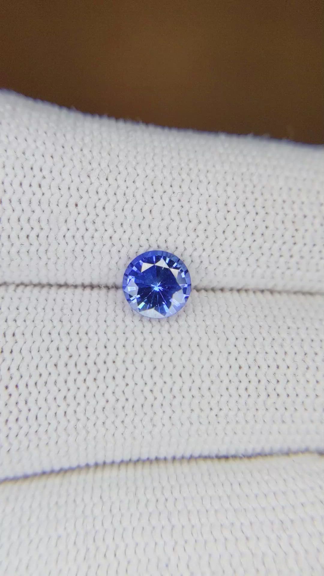 1.01 Ct. Blue Sapphire from Ceylon (Sri Lanka) Size Video