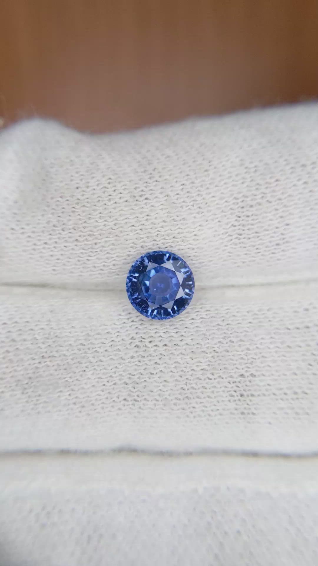 1.28 Ct. Blue Sapphire from Ceylon (Sri Lanka) Size Video
