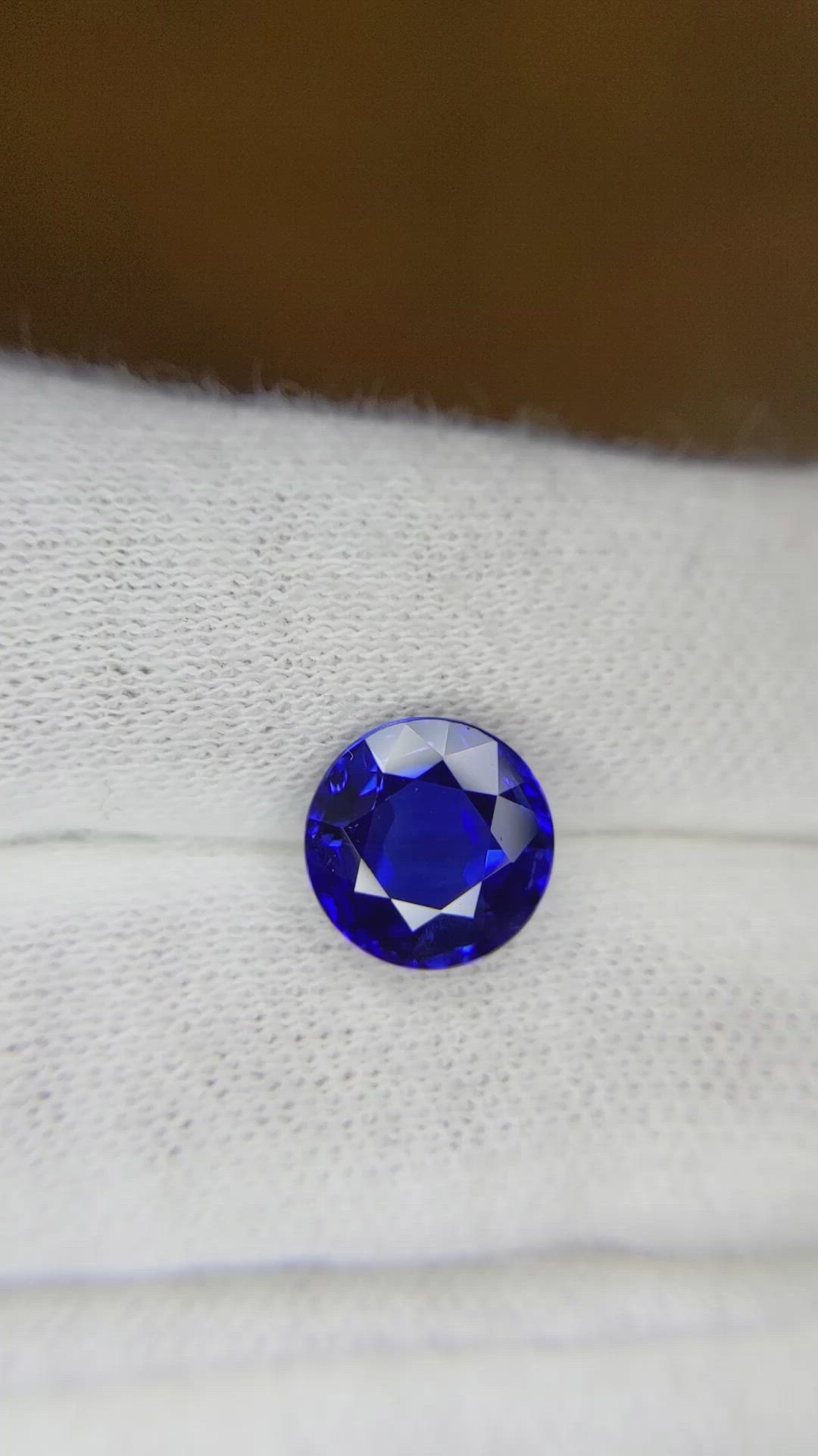 3.52 Ct. Blue Sapphire from Burma (Myanmar) Size Video