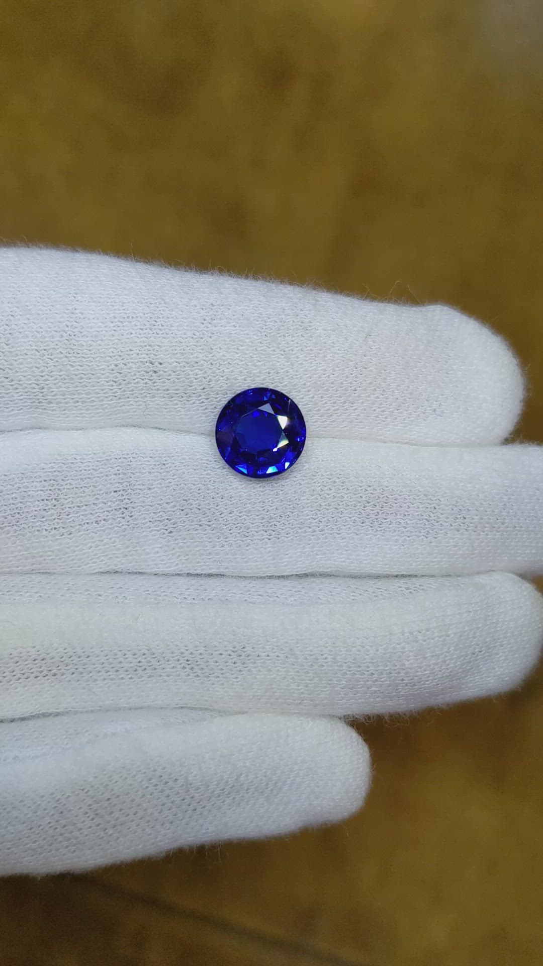 3.52 Ct. Blue Sapphire from Burma (Myanmar) Size Video