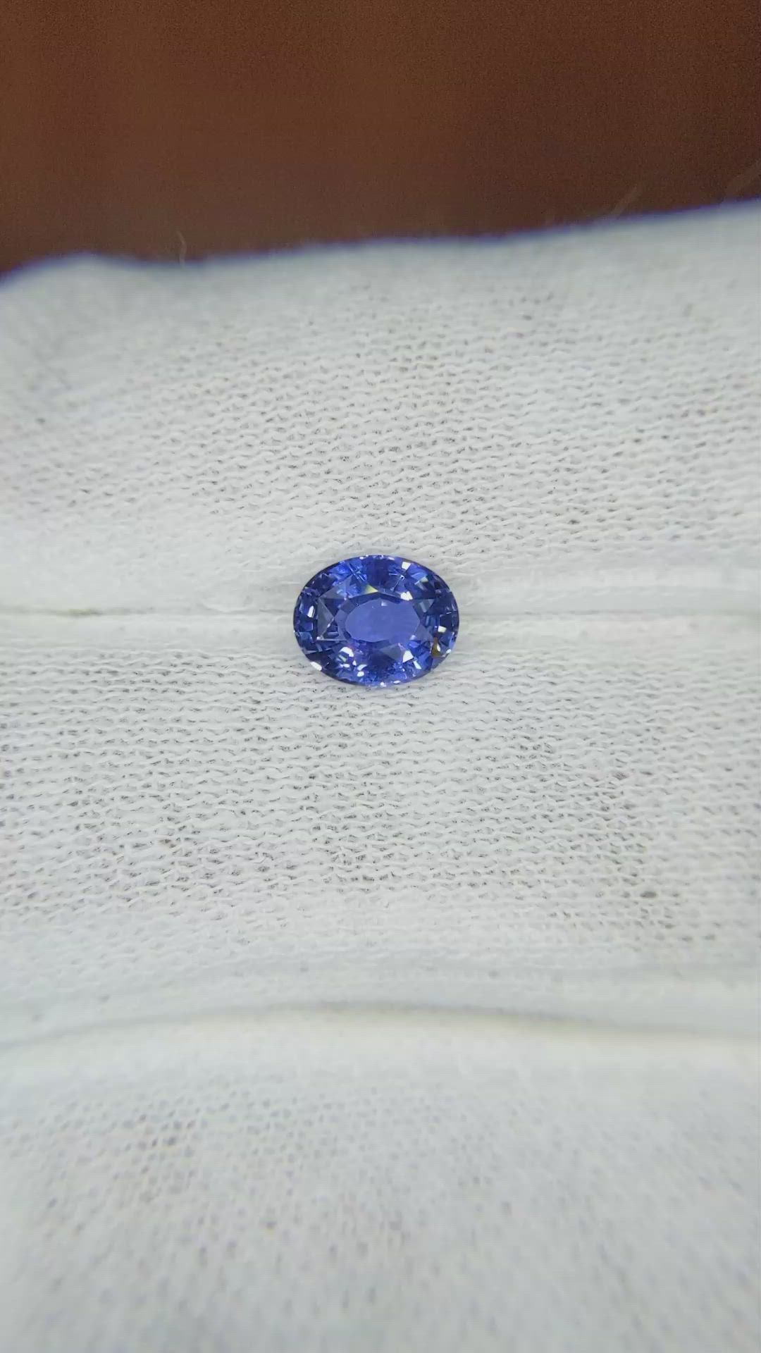 0.93 Ct. Blue Sapphire from Ceylon (Sri Lanka) Size Video