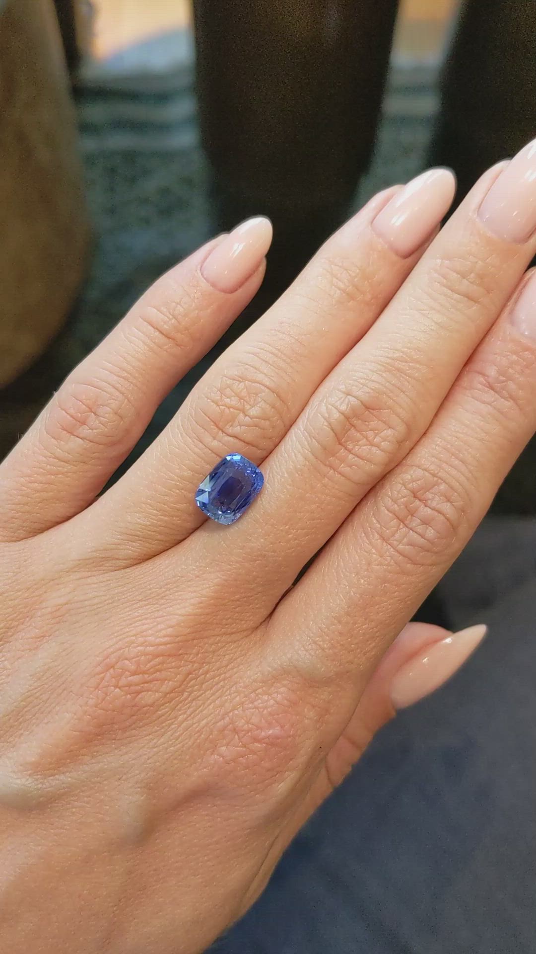 4.12 Ct. Blue Sapphire from Ceylon (Sri Lanka) Size Video