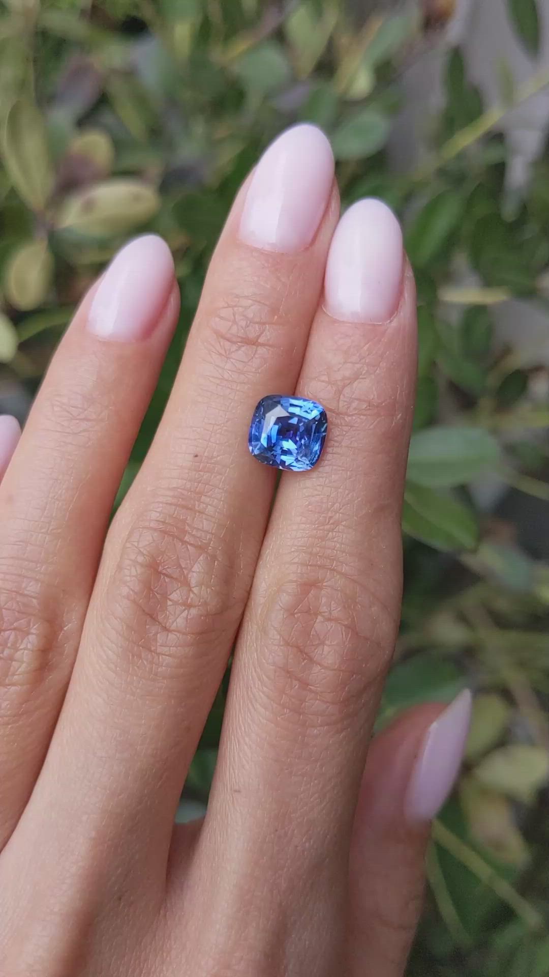 3.16 Ct. Blue Sapphire from Ceylon (Sri Lanka) Size Video