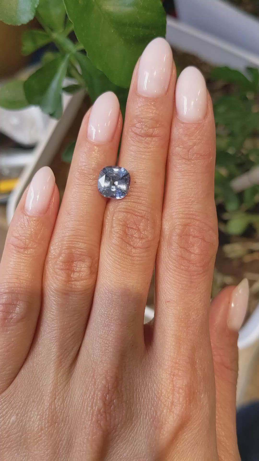 4.21 Ct. Blue Sapphire from Ceylon (Sri Lanka) Size Video