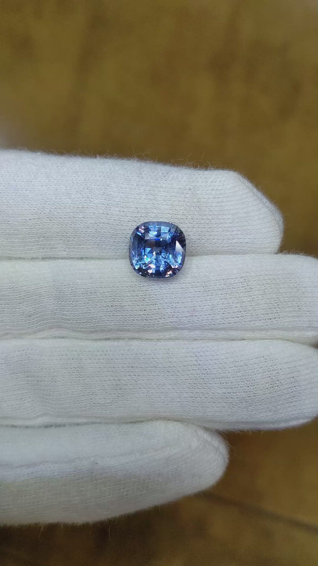 4.21 Ct. Blue Sapphire from Ceylon (Sri Lanka) Size Video