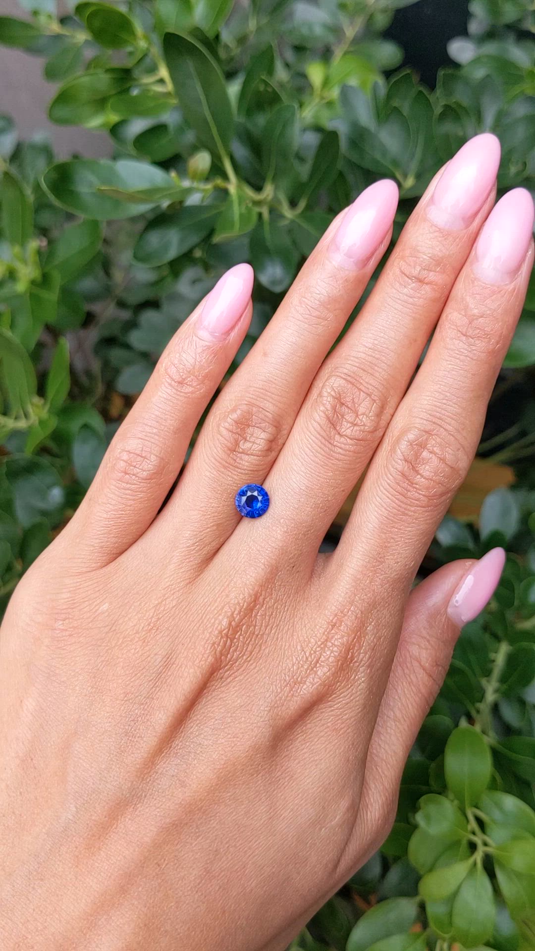 1.21 Ct. Blue Sapphire from Ceylon (Sri Lanka) Size Video