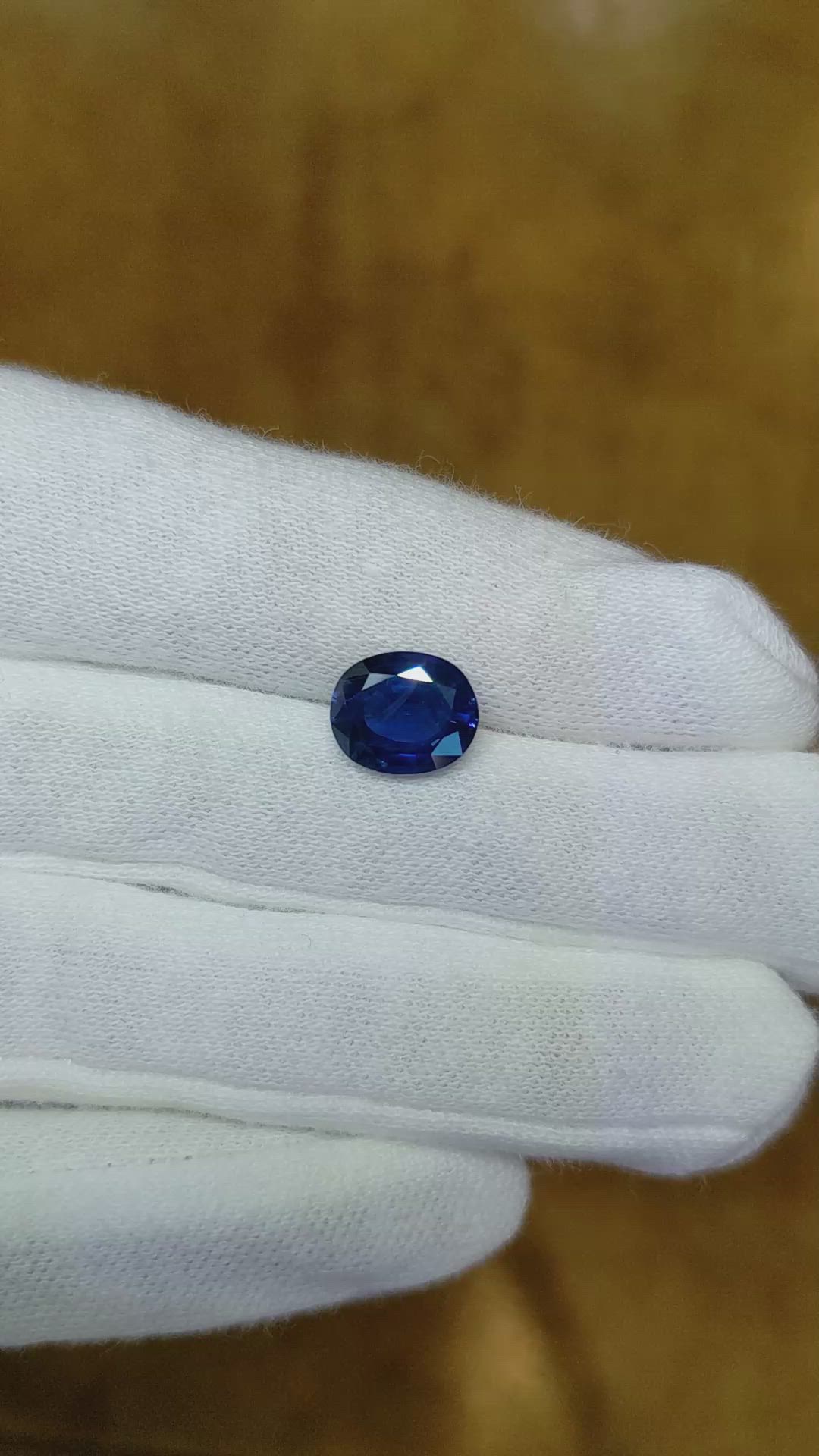 2.77 Ct. Blue Sapphire from Ceylon (Sri Lanka) Size Video