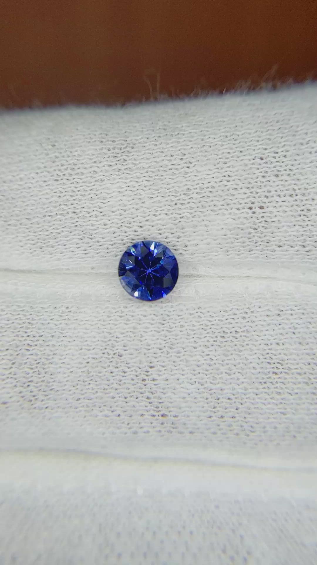 0.65 Ct. Blue Sapphire from Ceylon (Sri Lanka) Size Video