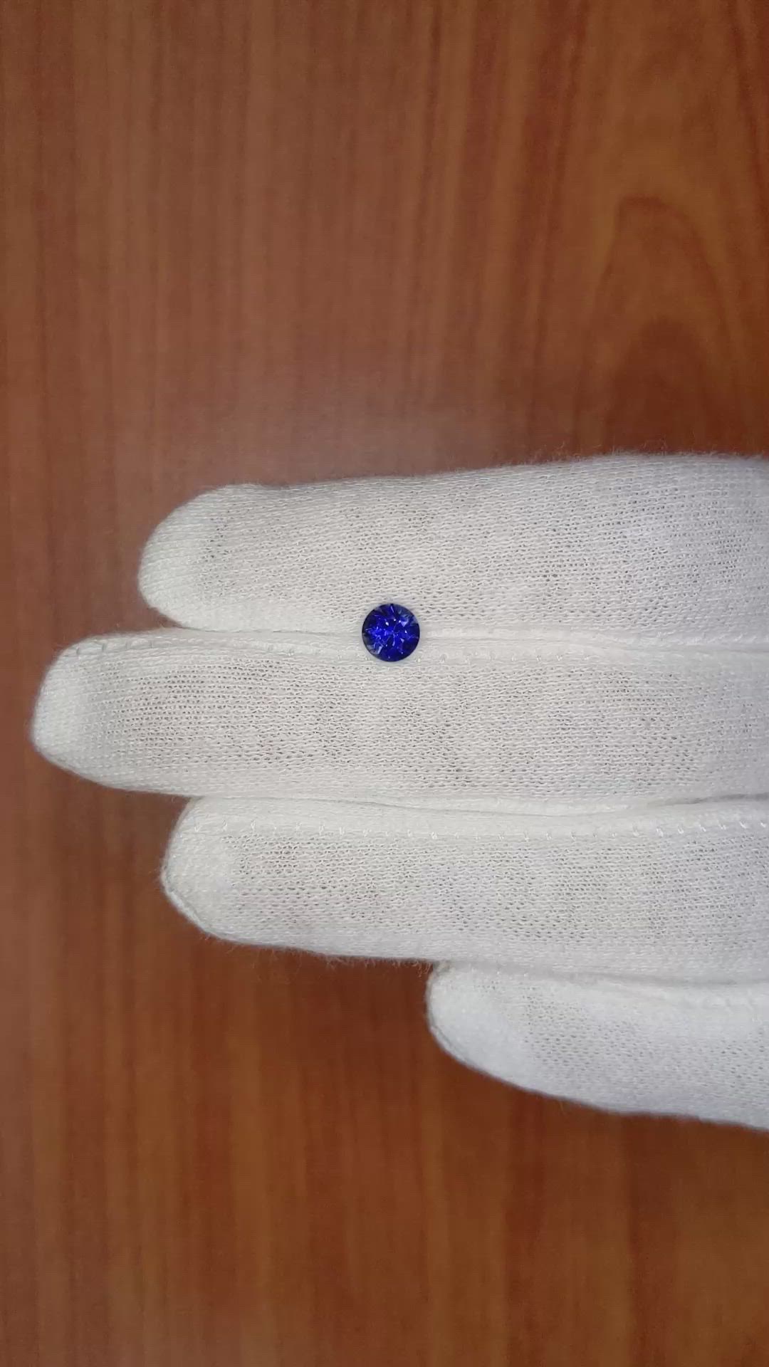 0.65 Ct. Blue Sapphire from Ceylon (Sri Lanka) Size Video