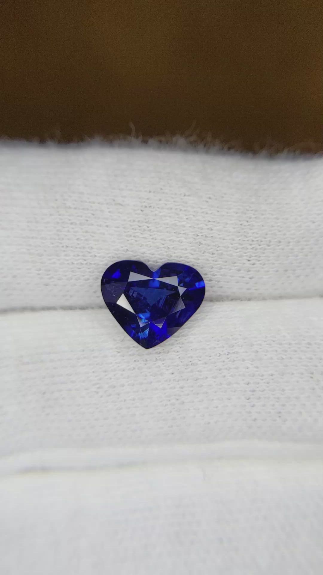 2.60 Ct. Blue Sapphire from Ceylon (Sri Lanka) Size Video