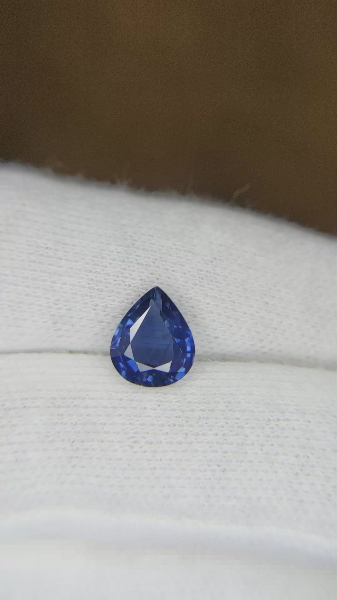 1.94 Ct. Blue Sapphire from Ceylon (Sri Lanka) Size Video