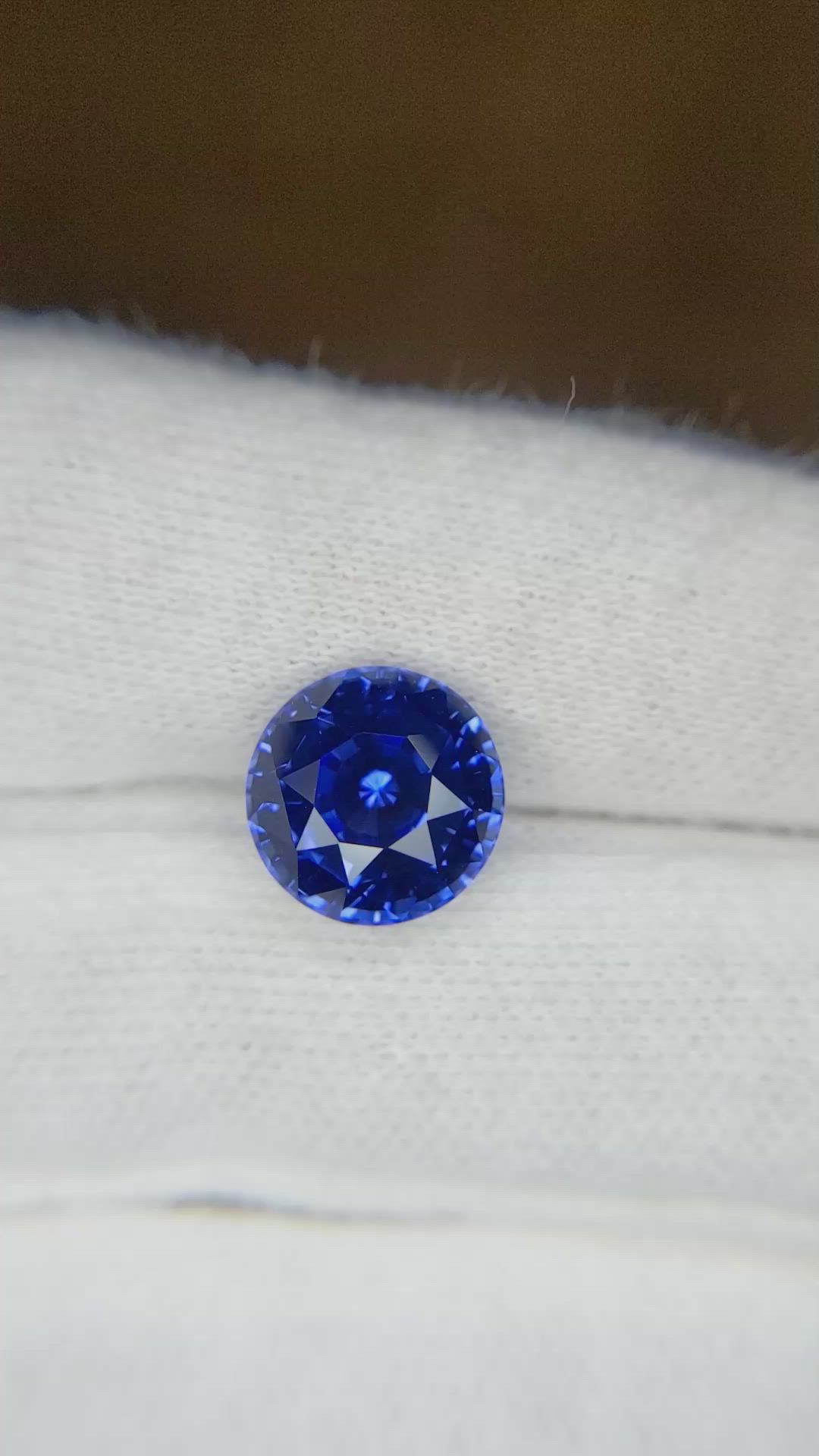 5.34 Ct. Blue Sapphire from Ceylon (Sri Lanka) Size Video