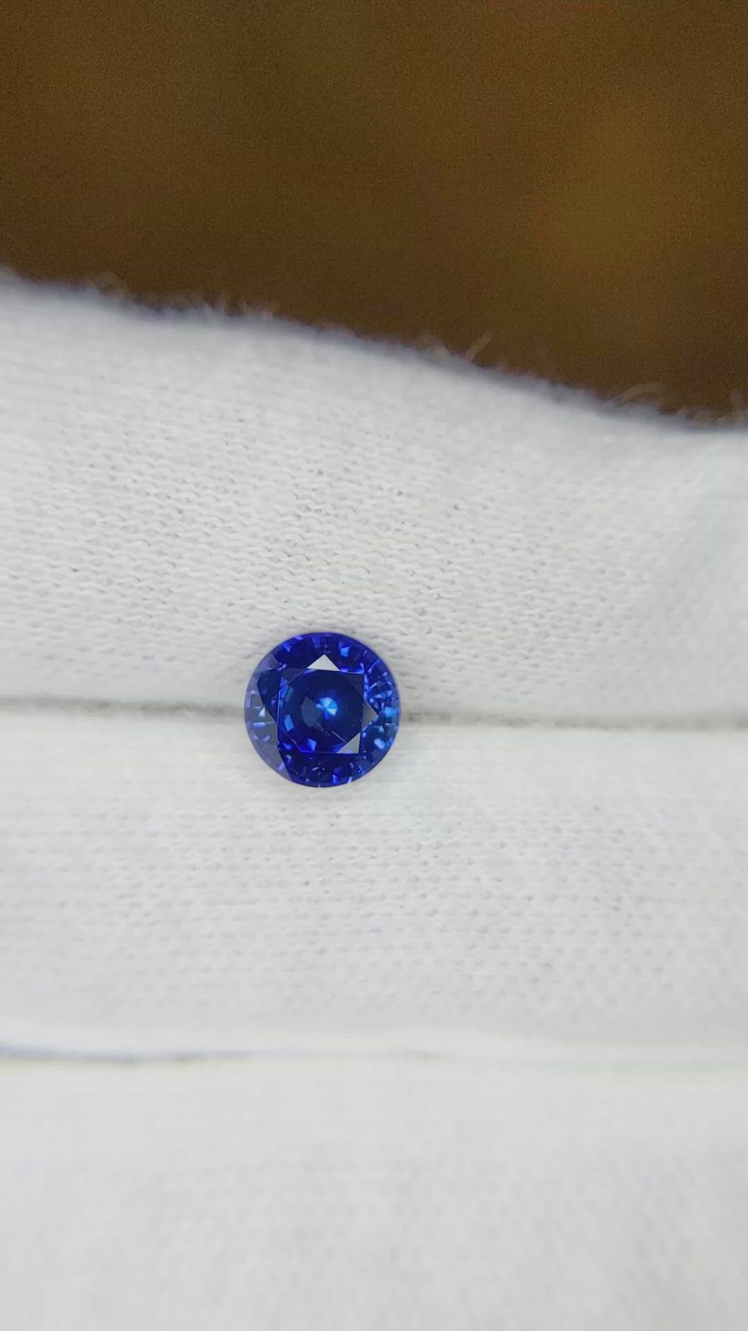 1.30 Ct. Blue Sapphire from Ceylon (Sri Lanka) Size Video