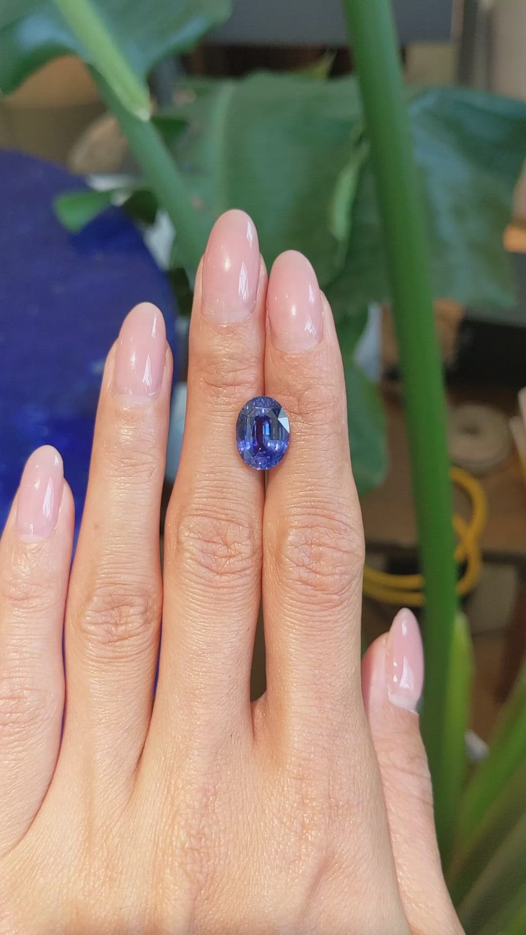 6.14 Ct. Blue Sapphire from Ceylon (Sri Lanka) Size Video