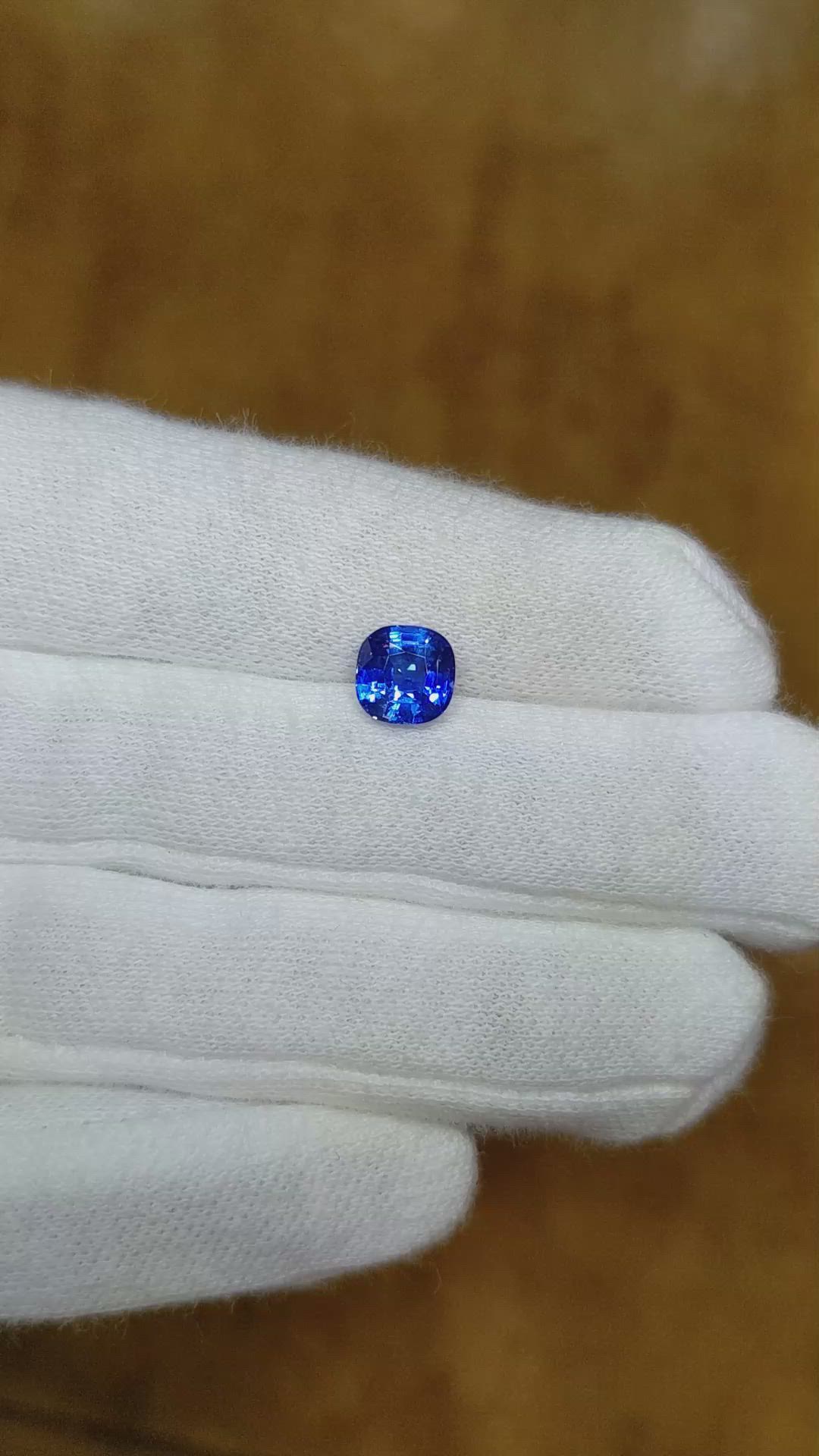 1.62 Ct. Blue Sapphire from Ceylon (Sri Lanka) Size Video