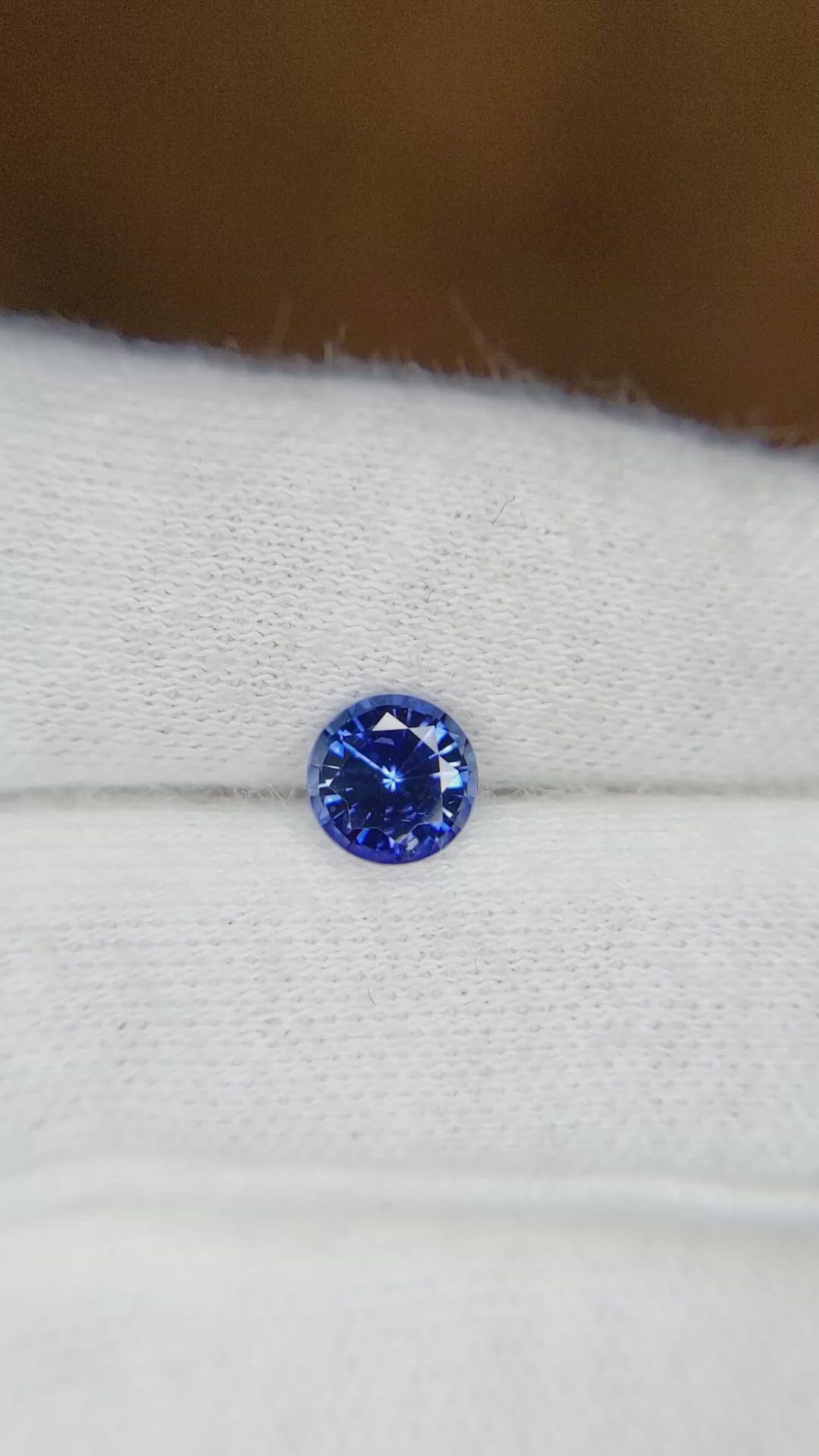1.09 Ct. Blue Sapphire from Ceylon (Sri Lanka) Size Video