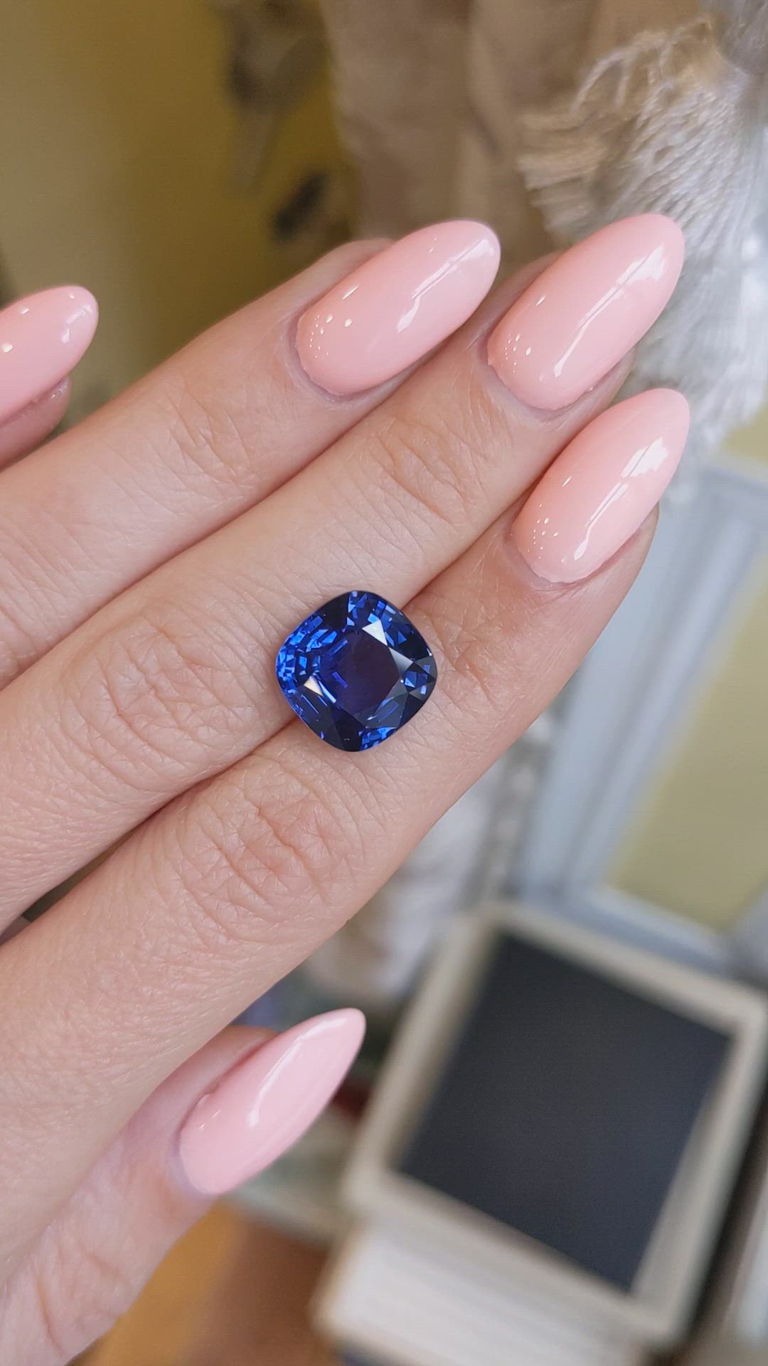 7.77 Ct. Blue Sapphire from Ceylon (Sri Lanka) Size Video