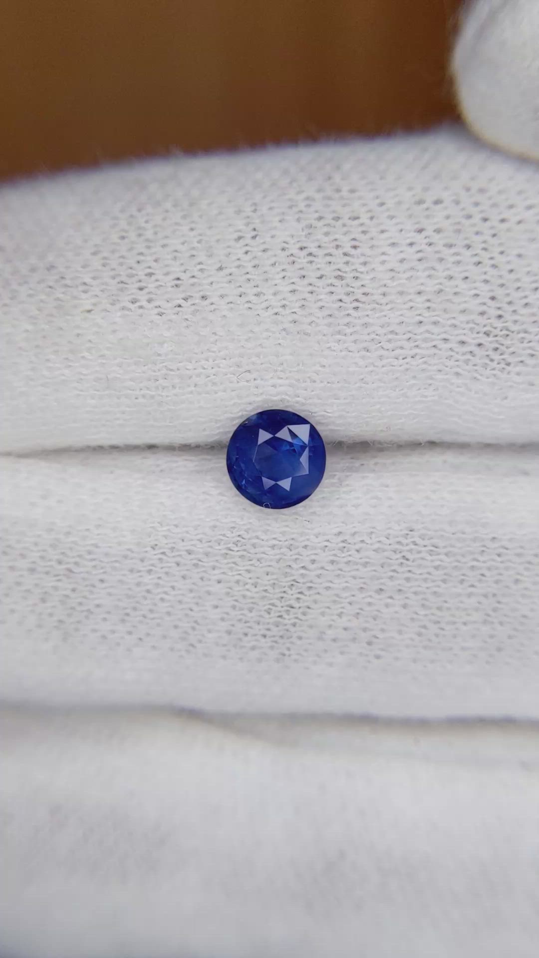 0.97 Ct. Blue Sapphire from Ceylon (Sri Lanka) Size Video