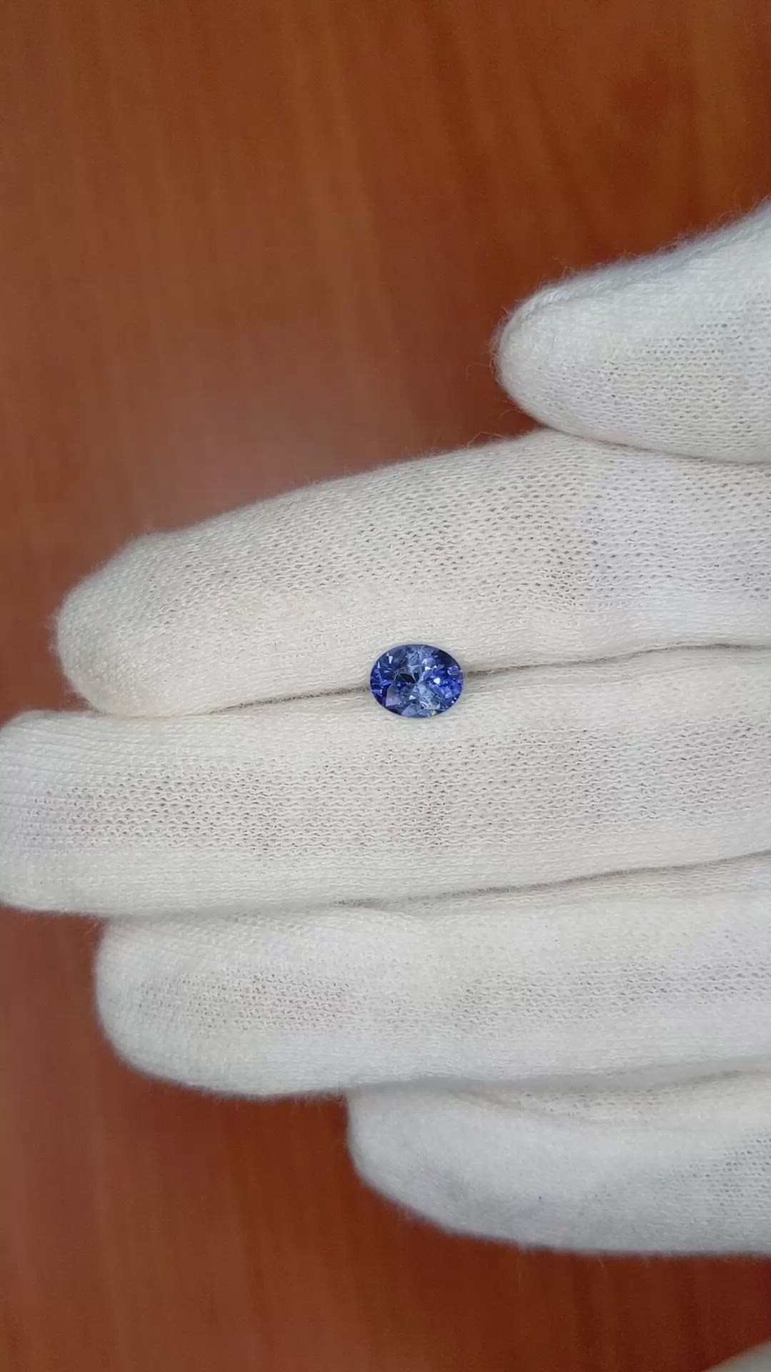 1.05 Ct. Blue Sapphire from Ceylon (Sri Lanka) Size Video