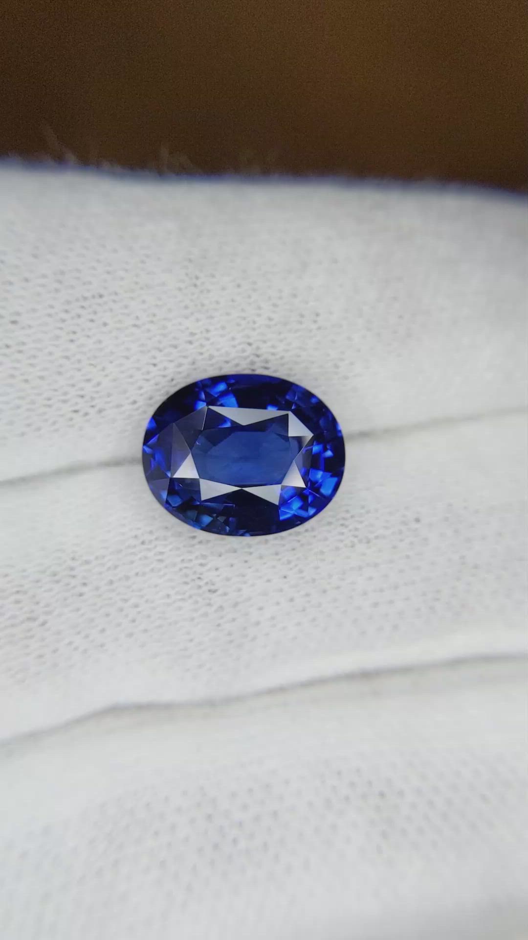 5.58 Ct. Blue Sapphire from Madagascar Size Video