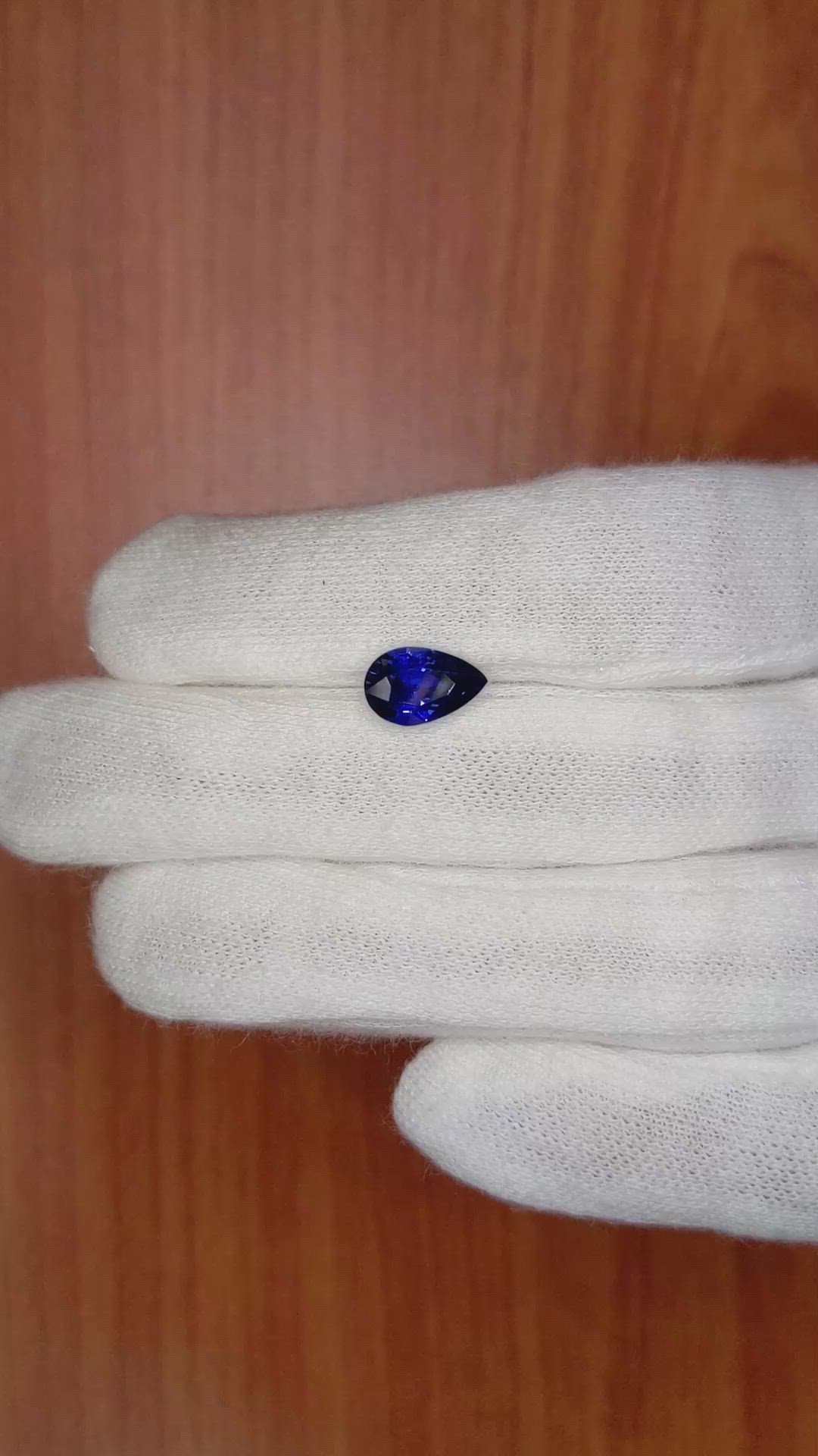 2.95 Ct. Blue Sapphire from Ceylon (Sri Lanka) Size Video