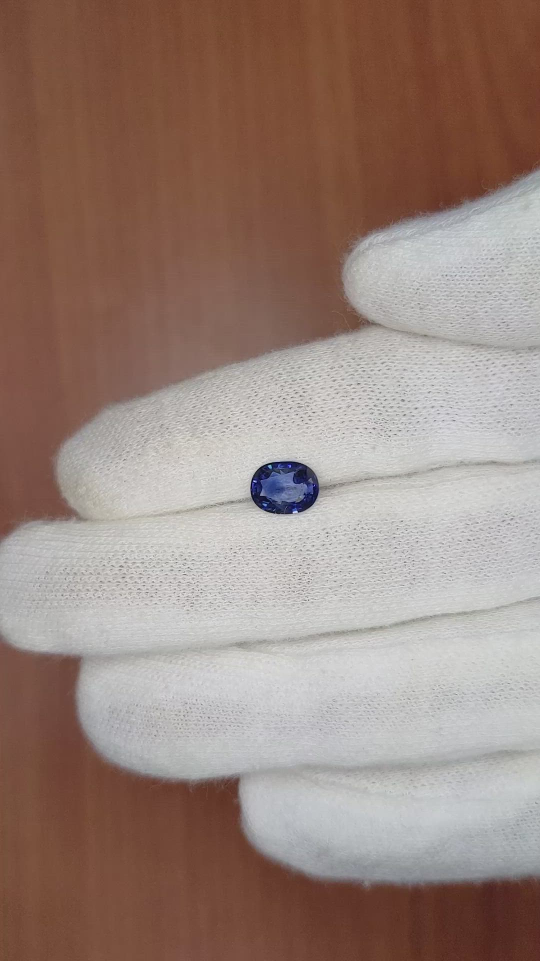 1.34 Ct. Blue Sapphire from Ceylon (Sri Lanka) Size Video