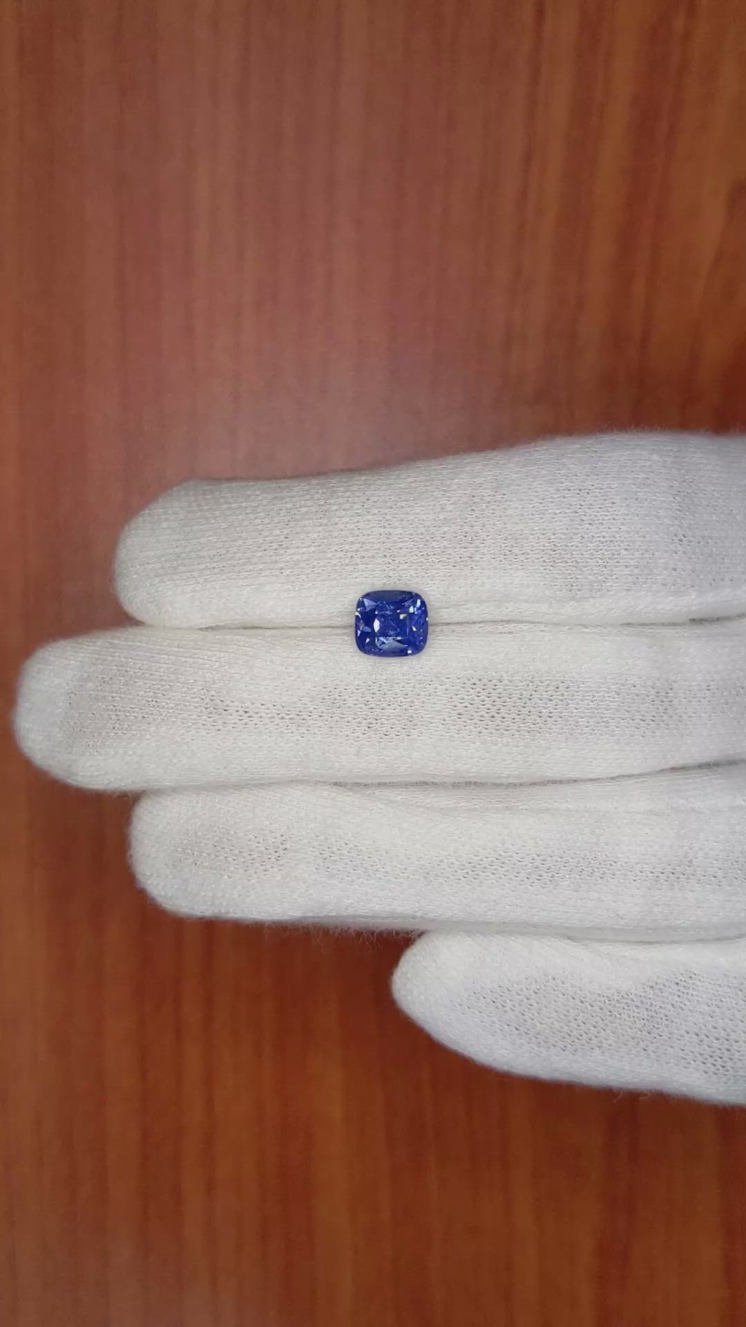 2.30 Ct. Blue Sapphire from Ceylon (Sri Lanka) Size Video