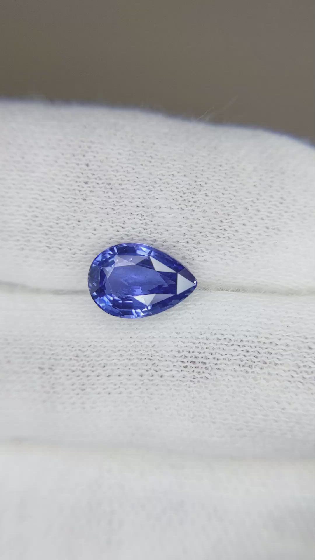 2.53 Ct. Blue Sapphire from Ceylon (Sri Lanka) Size Video