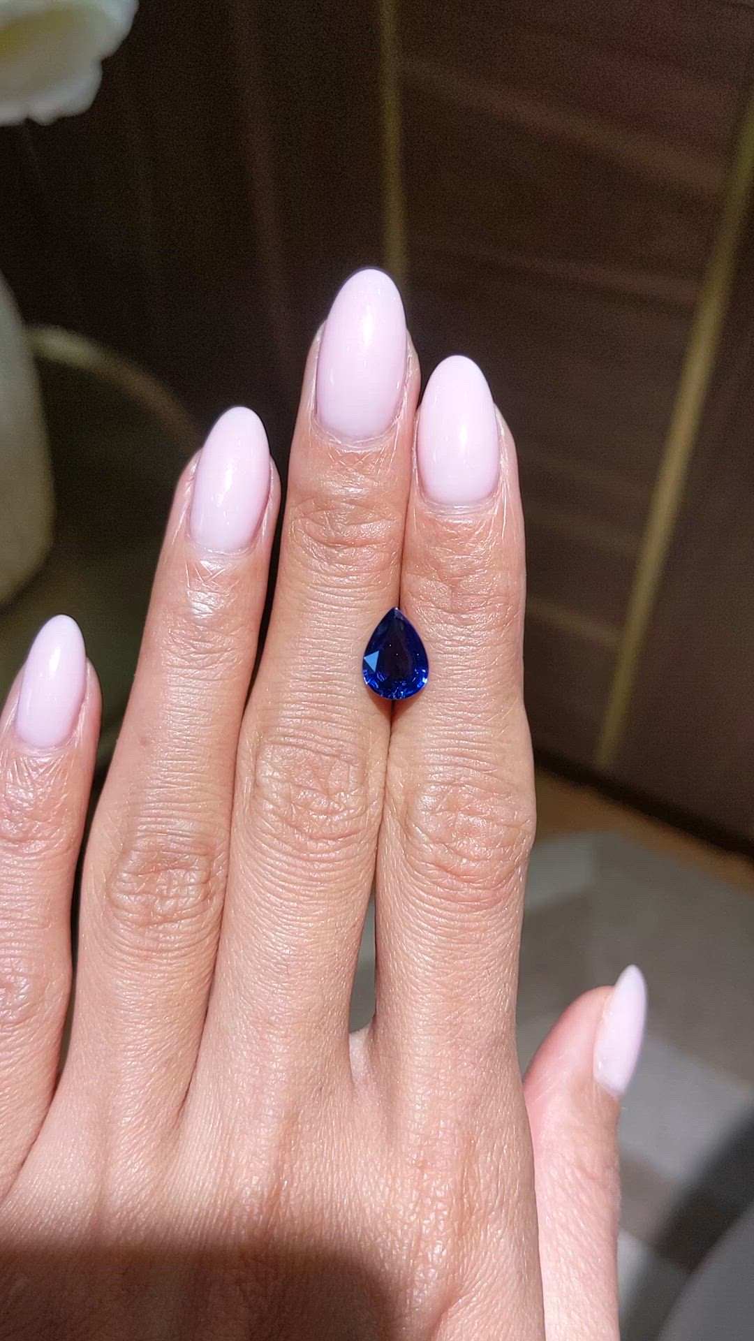 2.59 Ct. Blue Sapphire from Ceylon (Sri Lanka) Size Video