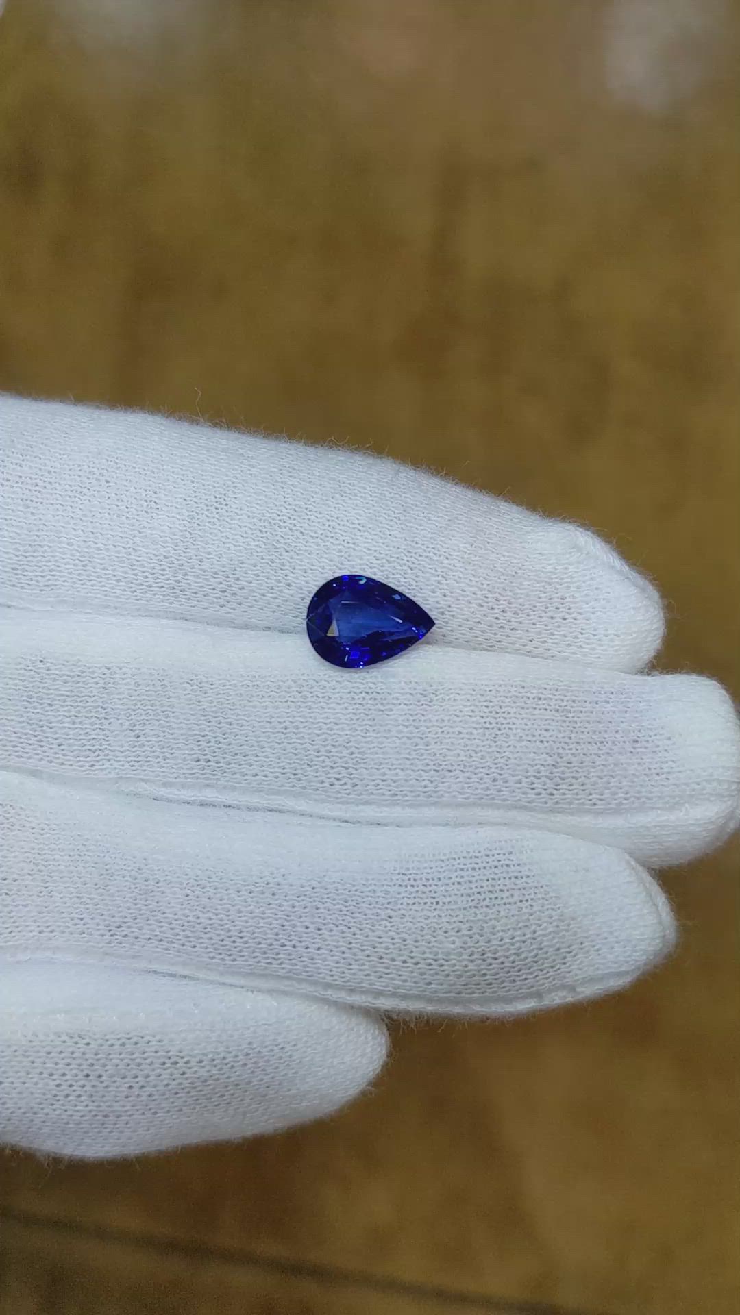 2.59 Ct. Blue Sapphire from Ceylon (Sri Lanka) Size Video